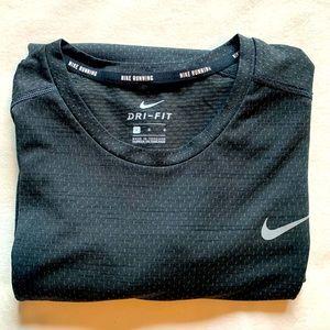 Nike Running Dri-Fit T-shirt Size L